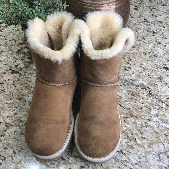 Ugg Mairi Chestnut Boots w/ Nautical Rope Bow 8 - Picture 3 of 10